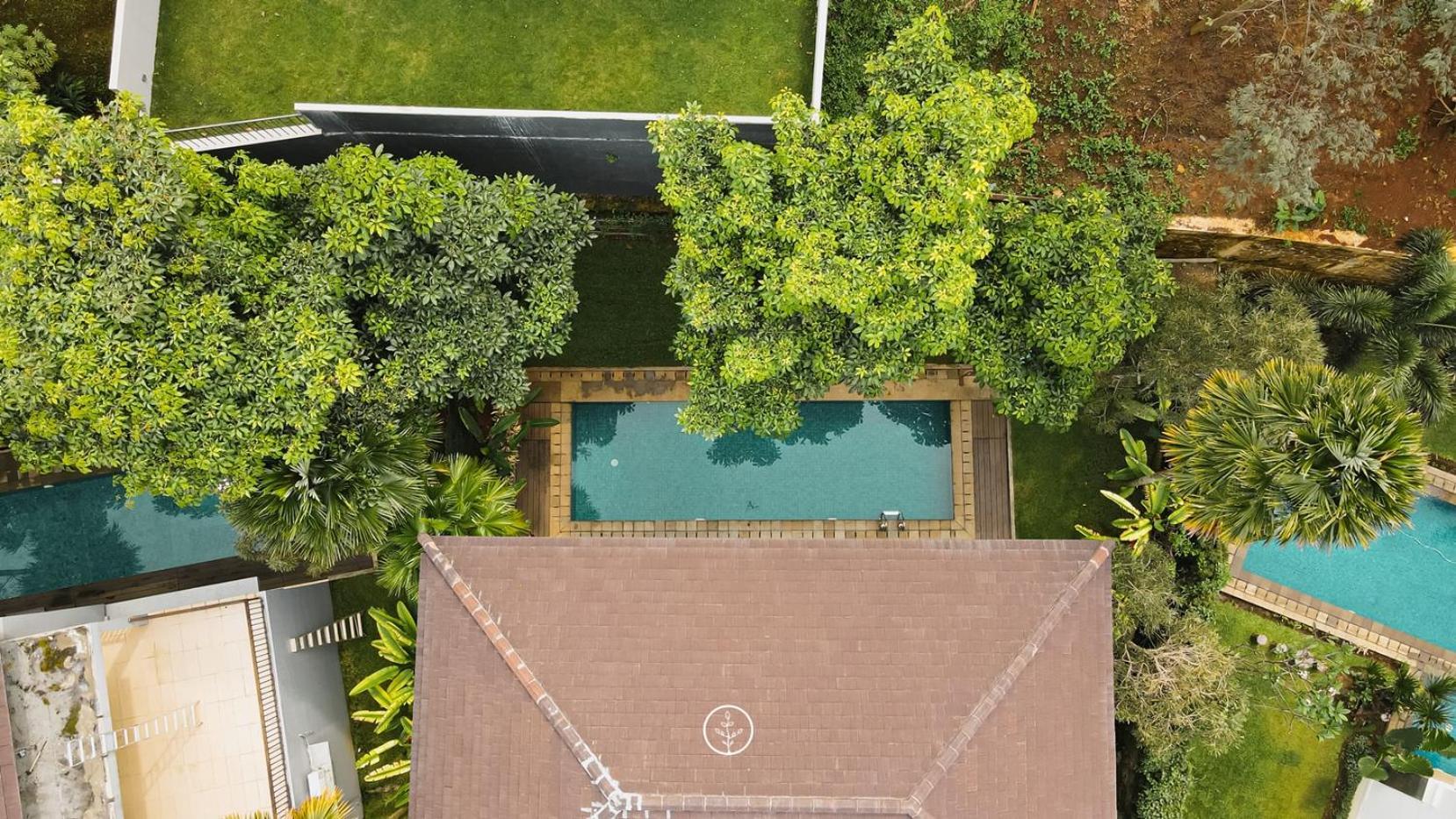 Oyama City View Villa 4 Bedrooms With A Private Swimming Pool Bandung Esterno foto