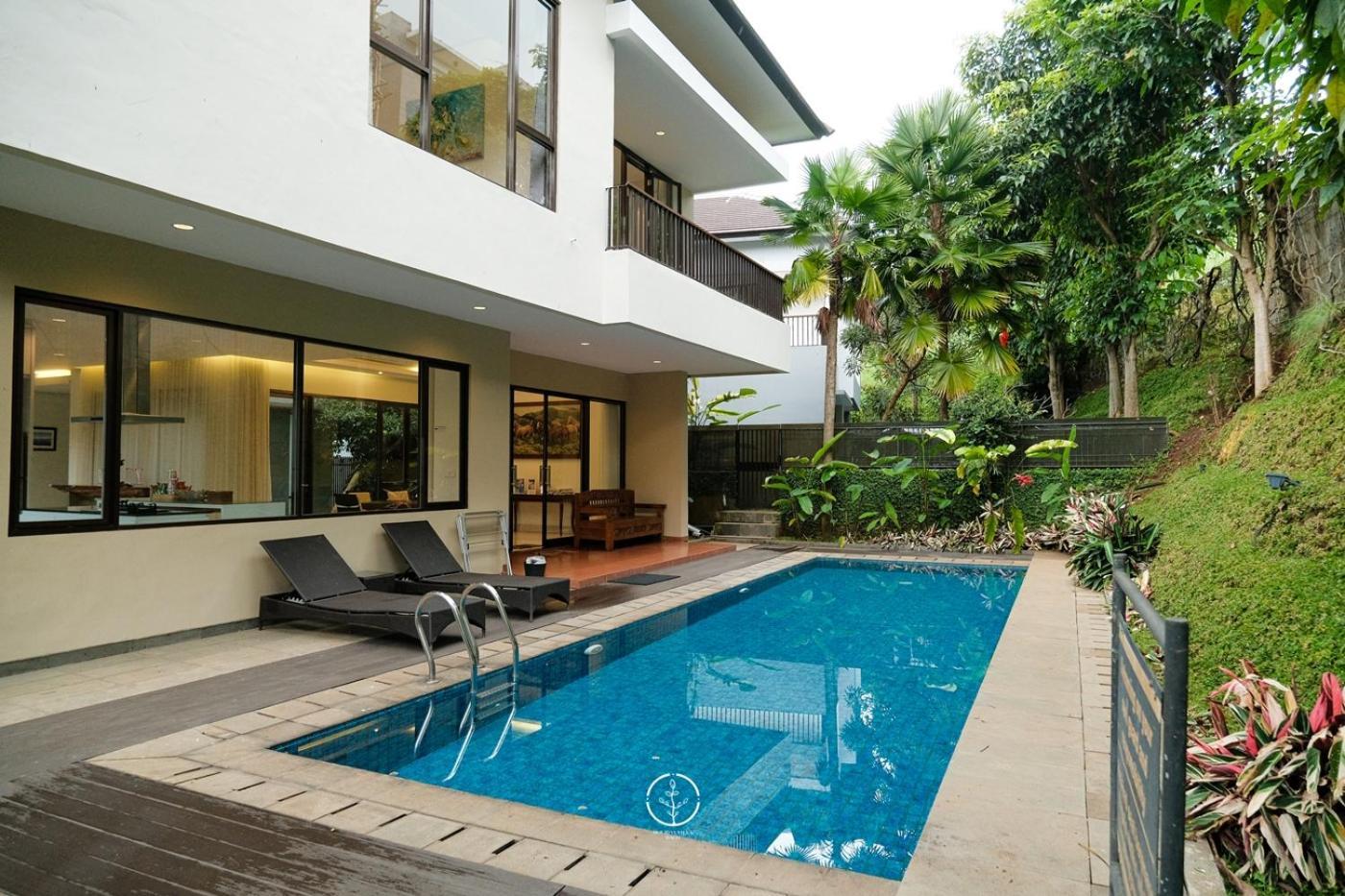 Oyama City View Villa 4 Bedrooms With A Private Swimming Pool Bandung Esterno foto