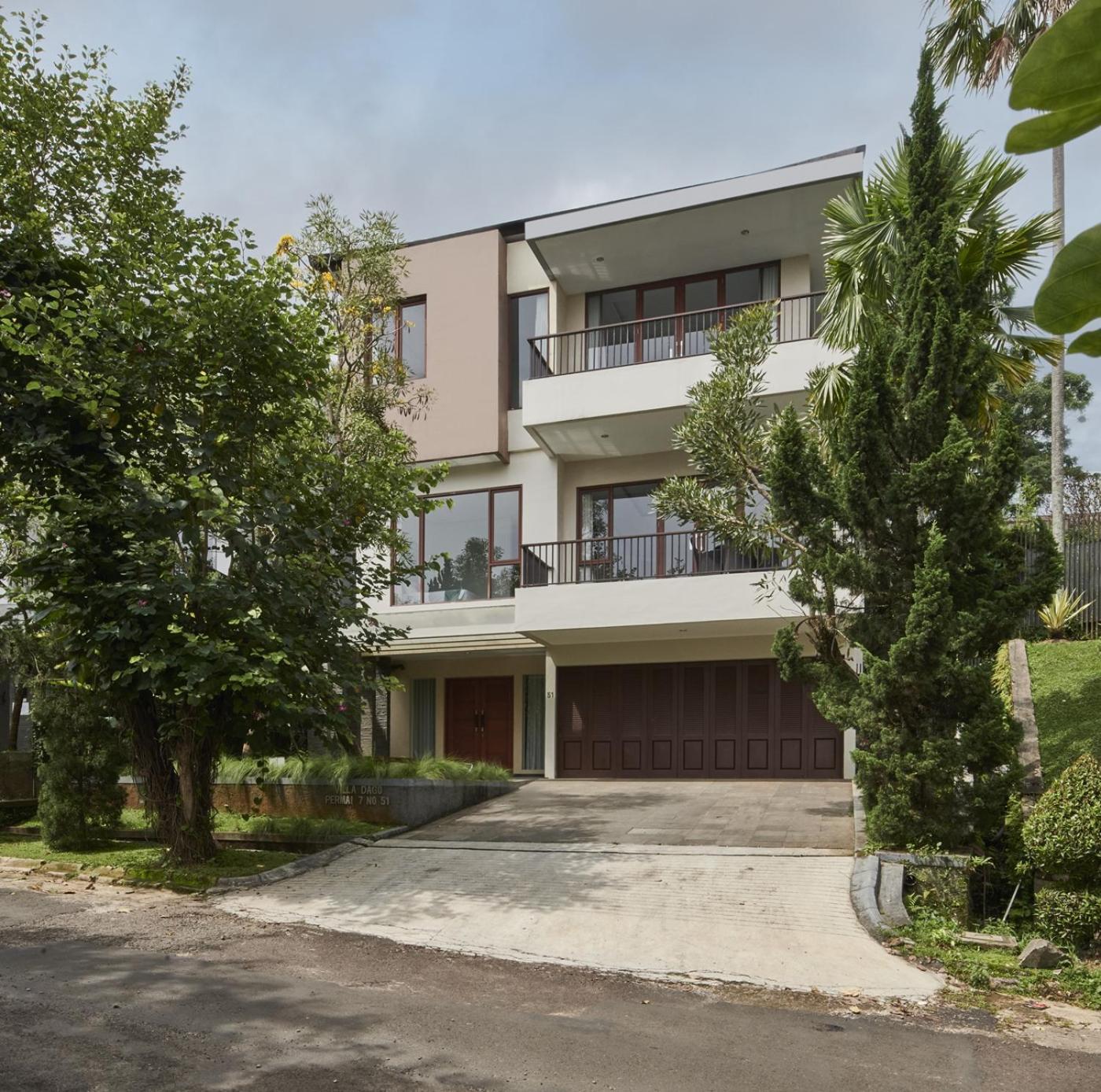Oyama City View Villa 4 Bedrooms With A Private Swimming Pool Bandung Esterno foto