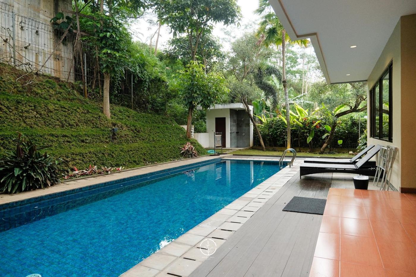 Oyama City View Villa 4 Bedrooms With A Private Swimming Pool Bandung Esterno foto